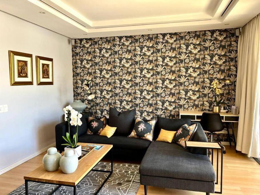 Parama 003 Secure, Luxurious Waterfront Apartment Кейптаун Екстериор снимка
